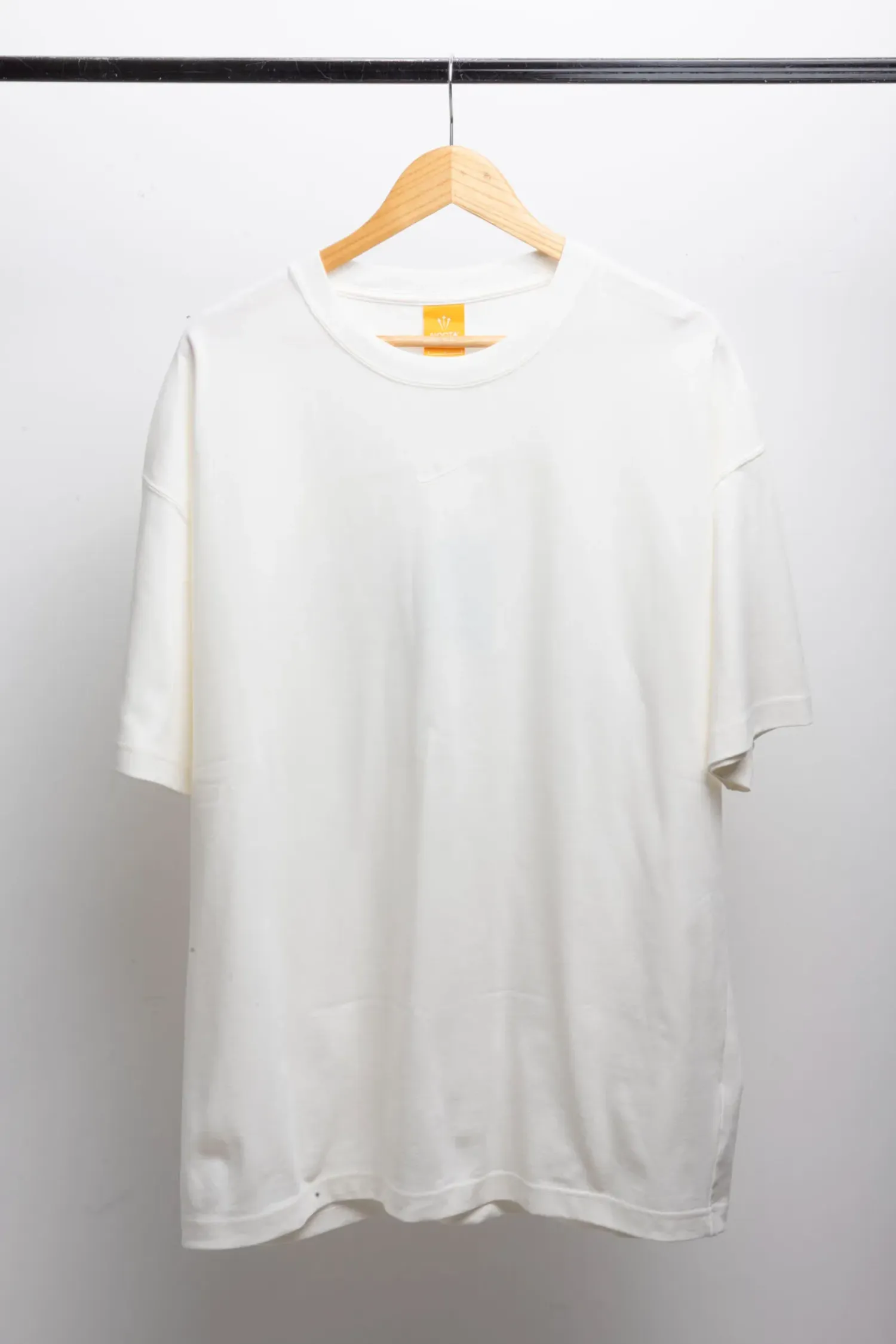 NOCTA x Nike Camiseta Big Body CS Off White — G, Novo
