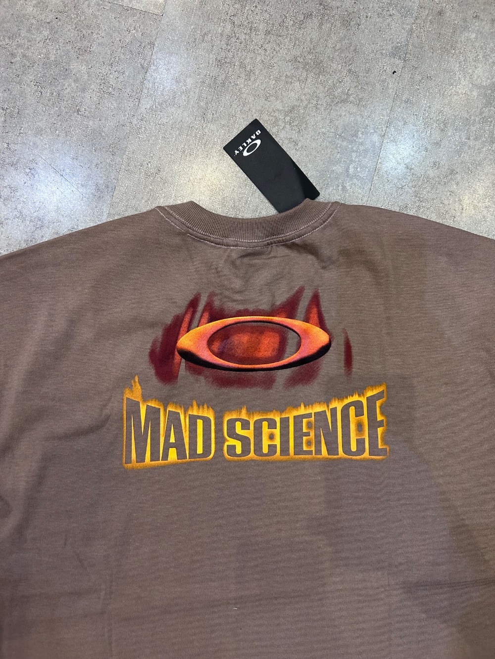 Camiseta Oakley Mad Science Logo Cocoa Brown — M / G / XG, Novo