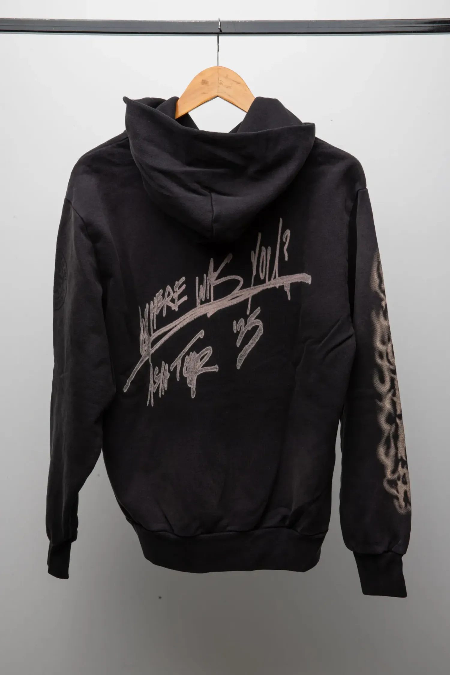 Foto 2 de Moletom Capuz Travis Scott Circus Maximus Tour Eagle Pullover Black — M / XG, Novo