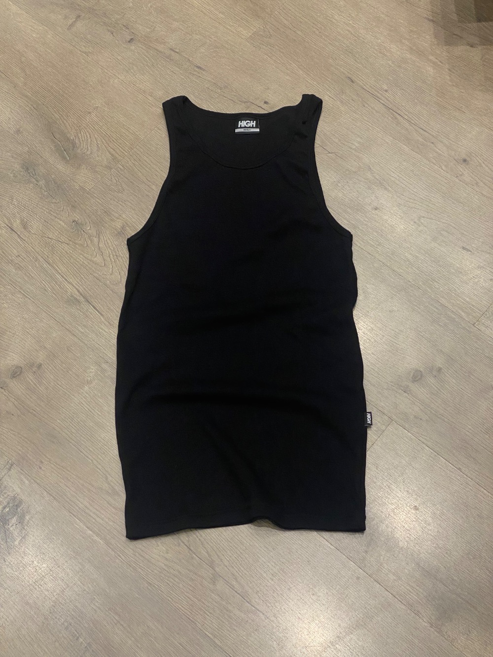 Regata High Company Black — P / M, Novo