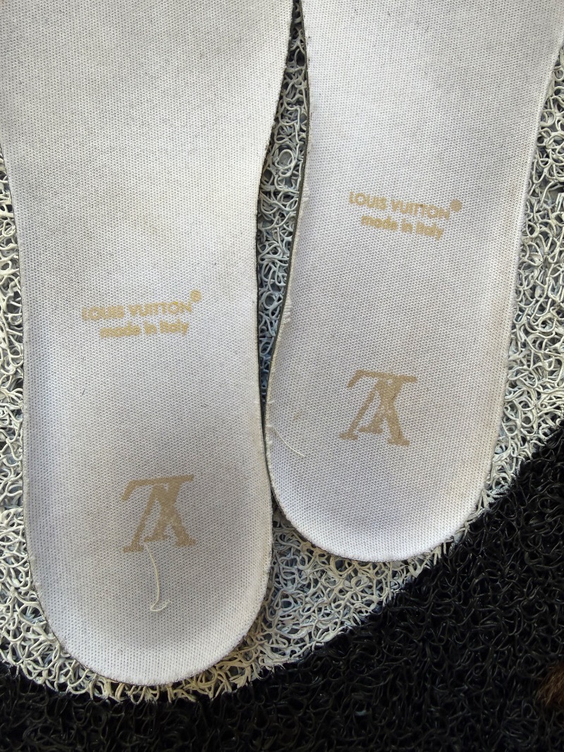 Foto 3 de Louis Vuitton LV Skate Sneaker Beige White — 40, Usado