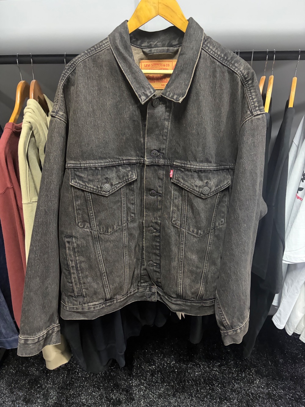 Levi's x Air Jordan Jaqueta Type III Trucker Black Wash — XG, Novo