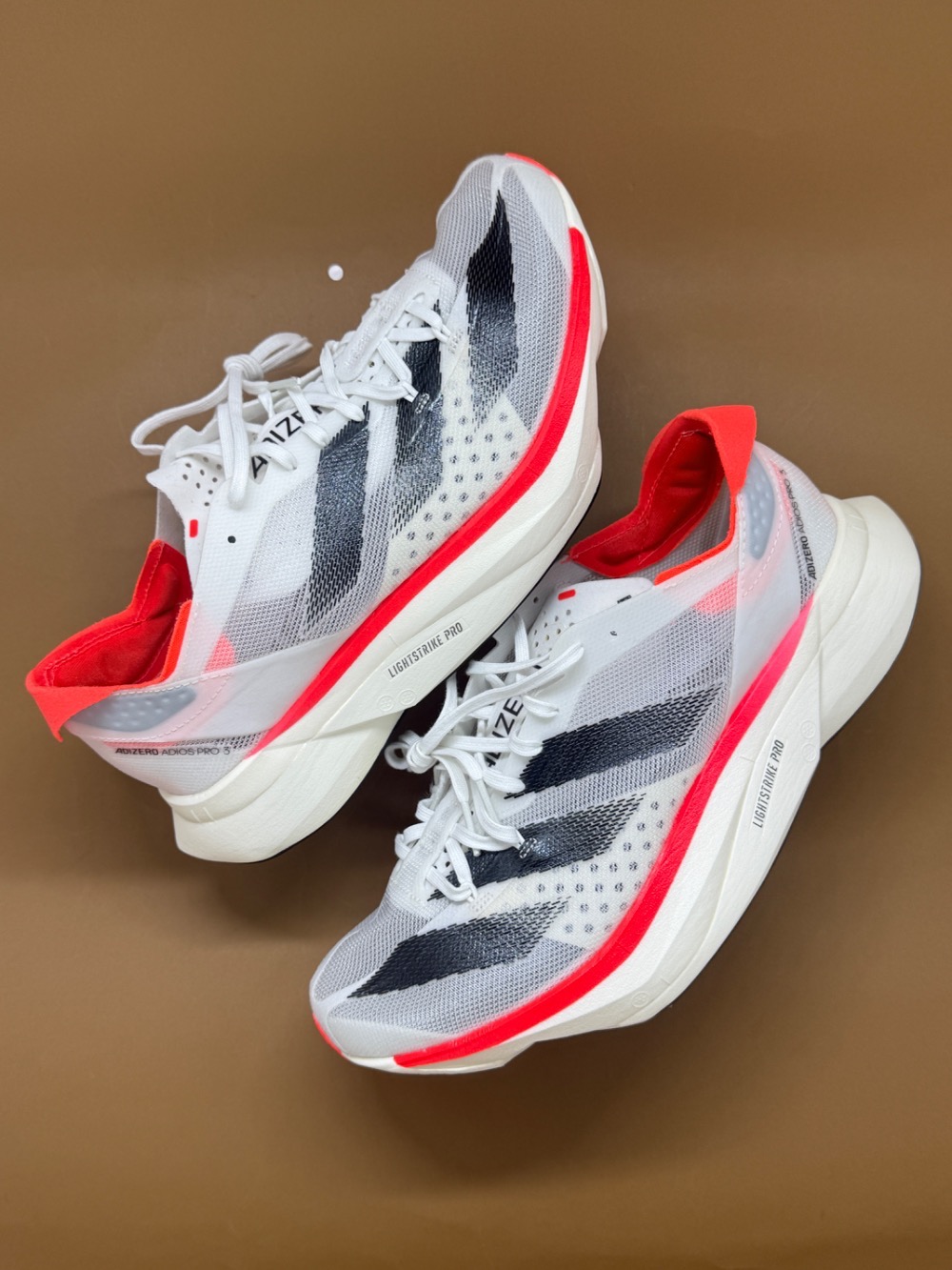 adidas Adizero Adios Pro 3 Cloud White Core Black Solar Red — 39, Novo