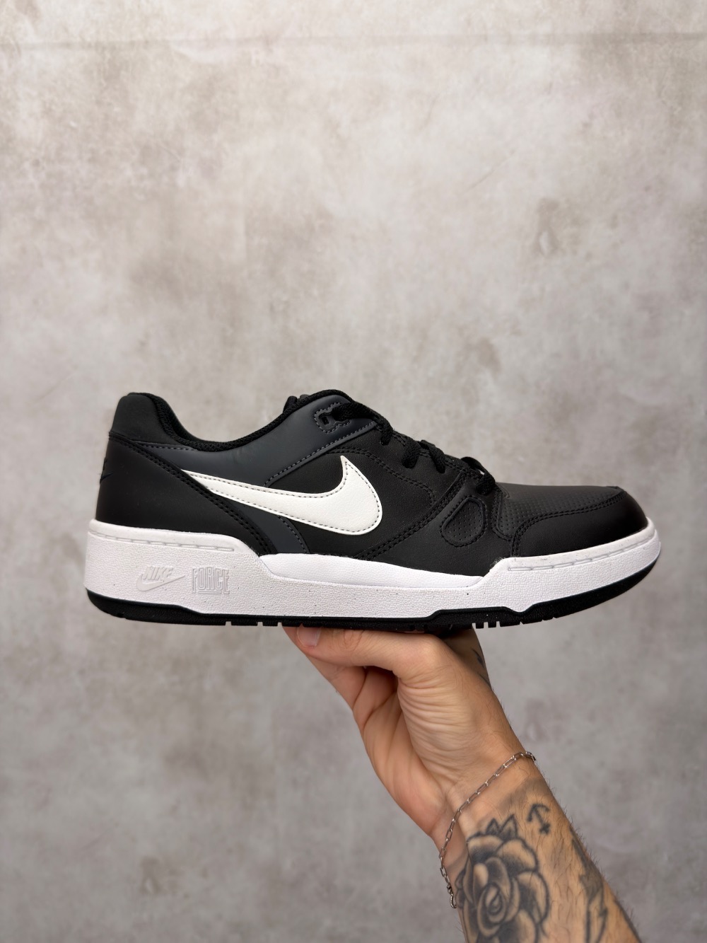 Nike Full Force Low Black White — 41, Novo