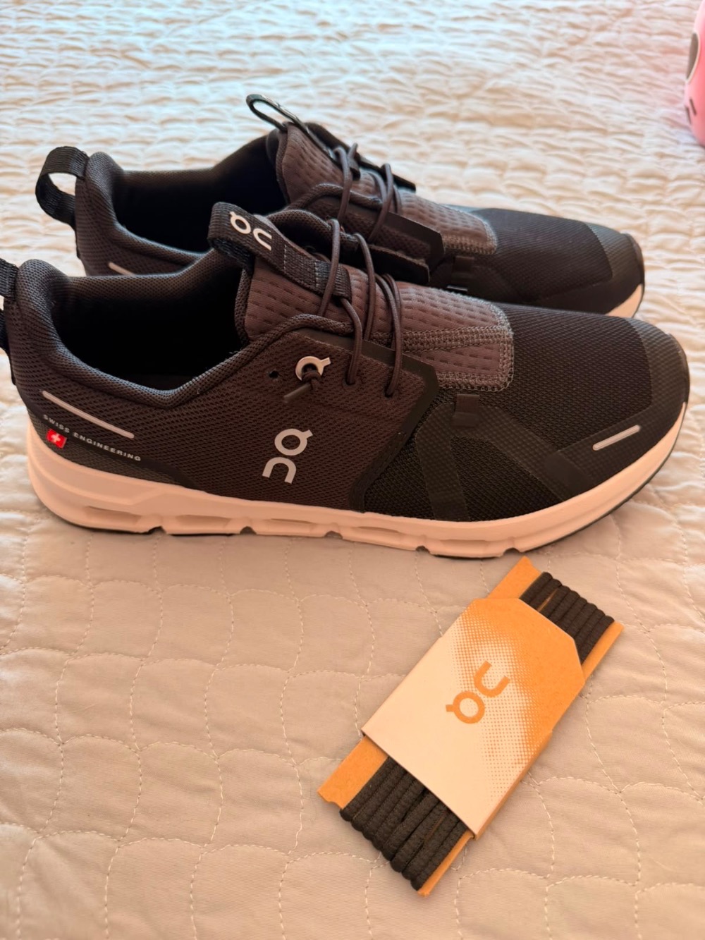 On Running Cloud 6 Black White — 35.5, Novo
