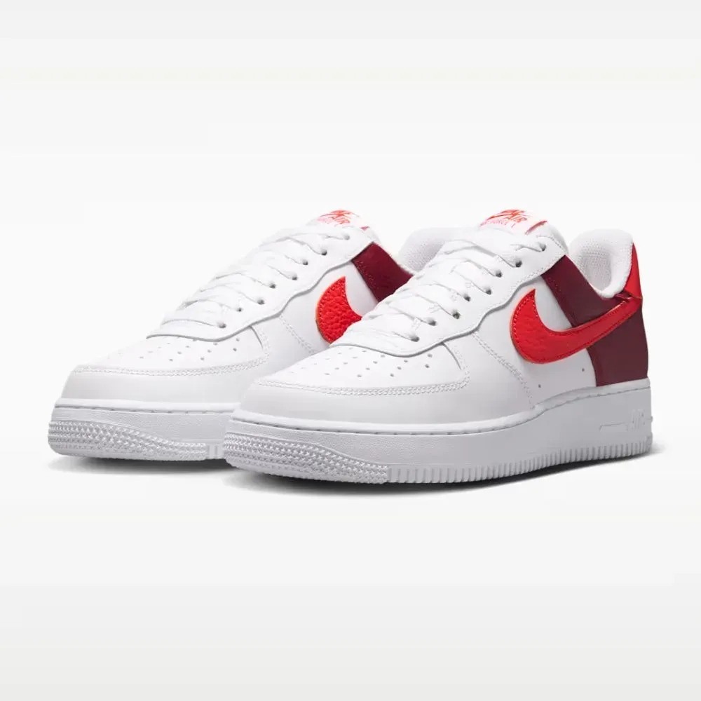 Nike Air Force 1 Low 07 Shoelery White Light Crimson Metallic Gold Team Red — 36, Novo