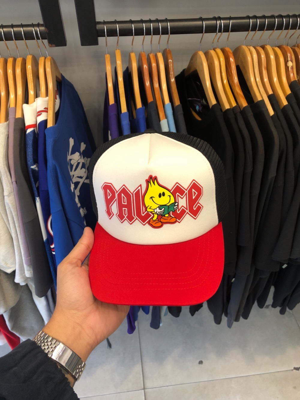 World Industries x Palace Boné Trucker Red — Único, Novo