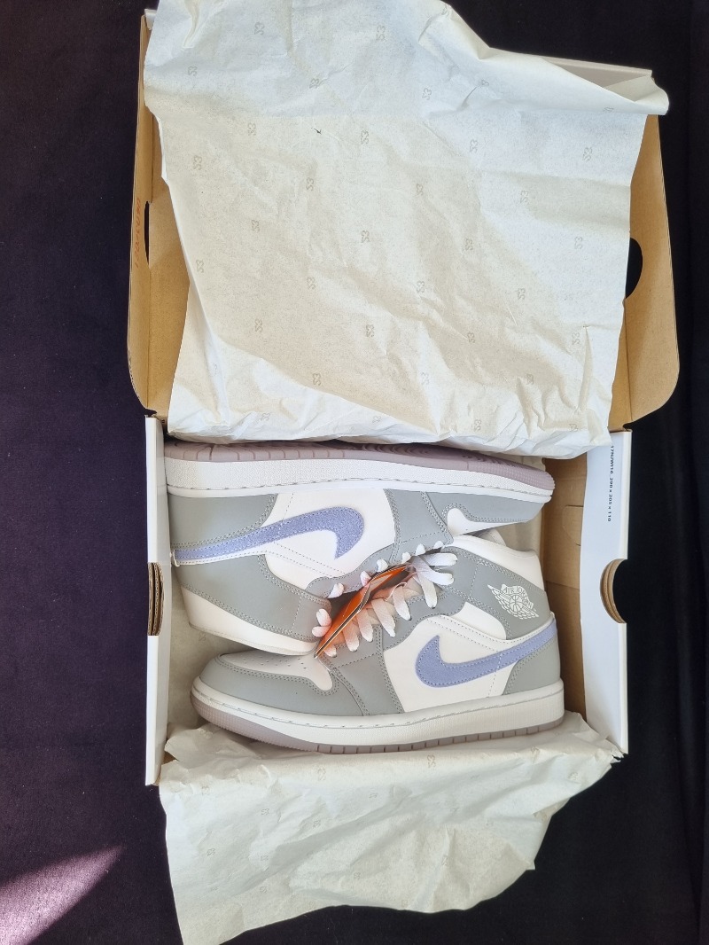 Foto 2 de Air Jordan 1 Mid Wolf Grey — 37, Novo