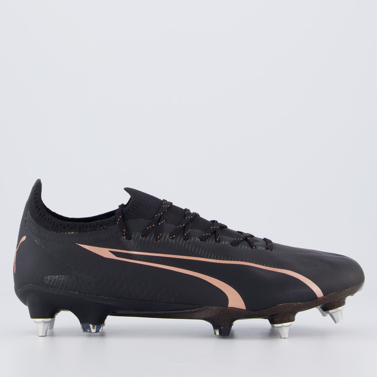 Chuteira Puma Ultra Ultimate Campo Preta e Rosê