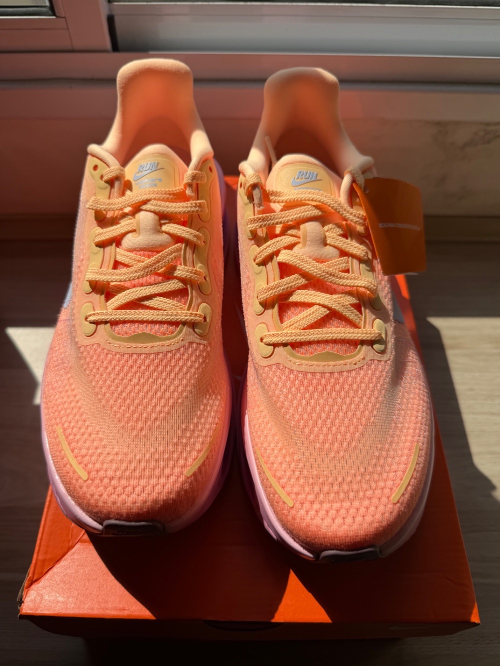 Nike Vomero Premium Tangerine Tint Feminino — 40, Novo