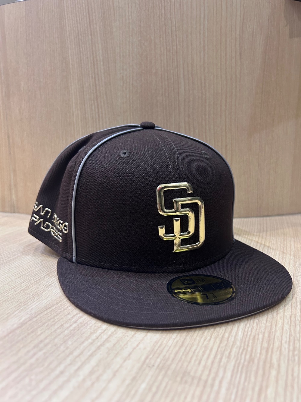 Hajime Sorayama x New Era Boné San Diego Padres — 7-1/8 / 7-1/4 / 7-1/2, Novo
