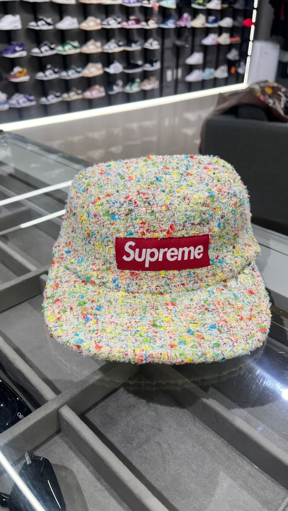 Boné Supreme Bouclé Camp Multicolor SS26-W5 — Único, Novo