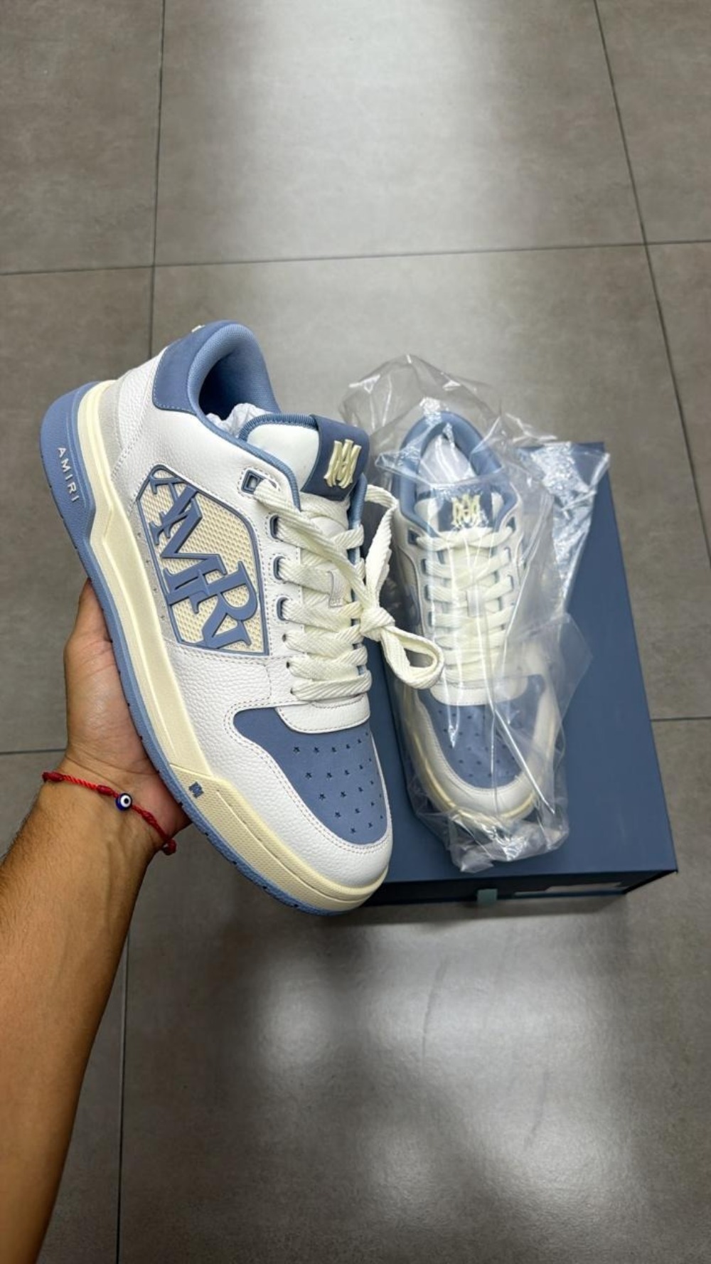Amiri Classic Low White Blue — 44, Novo