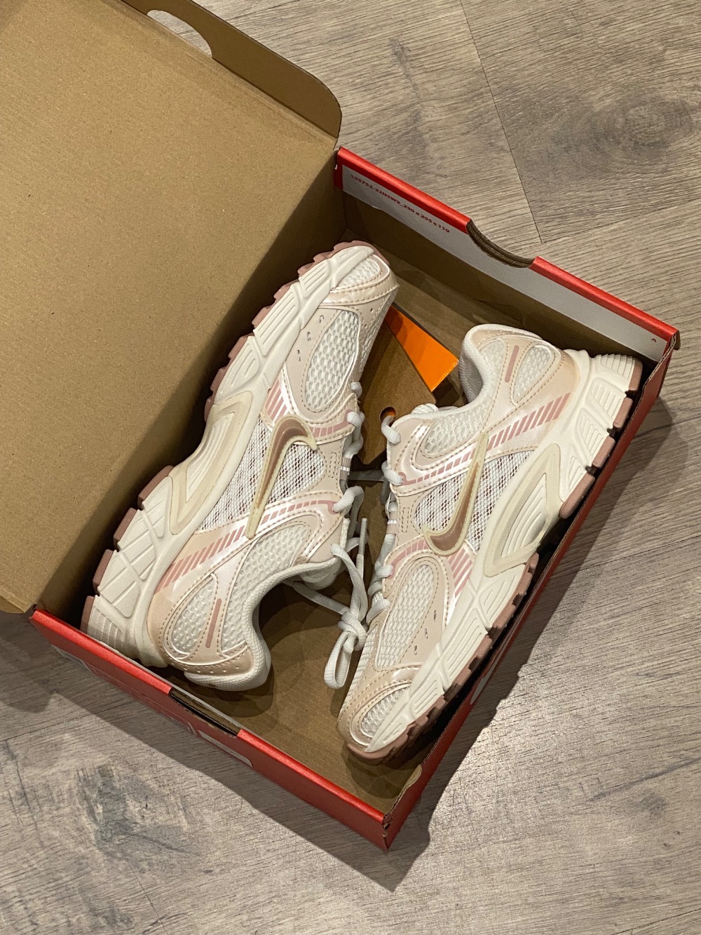 Nike V5 RNR Soft Pearl — 34 / 35 / 36, Novo