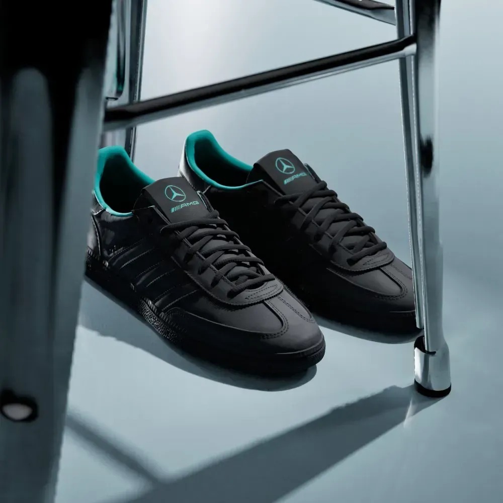 Mercedes x adidas Handball Spezial Core Black Semi Mint Rush — 34 / 35 / 35.5 / 36 / 37, Novo