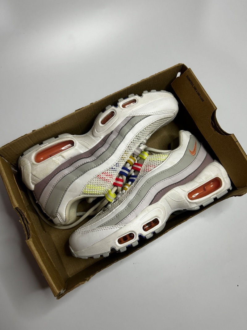 Foto 2 de Nike Air Max 95 White Multi — 35, Novo