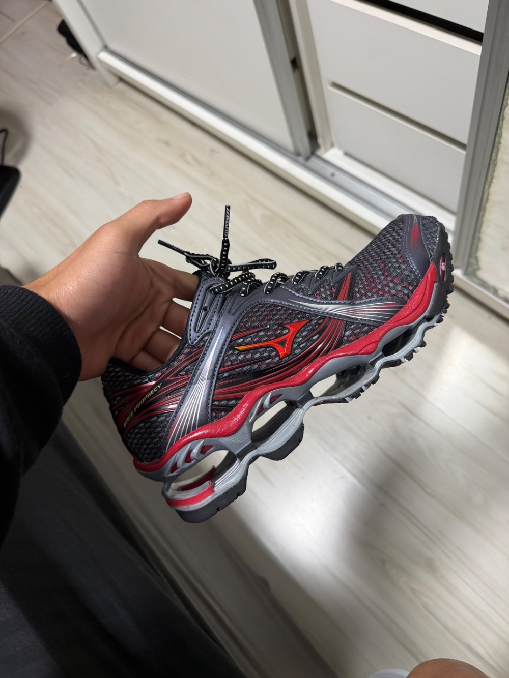 Mizuno Wave Prophecy 1 Black Red — 39, Novo