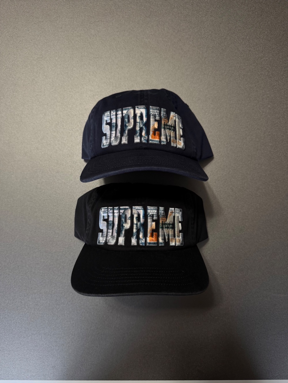 Boné Supreme Embroidered Money Logo 6-Panel Navy SS26-W1 — Único, Novo