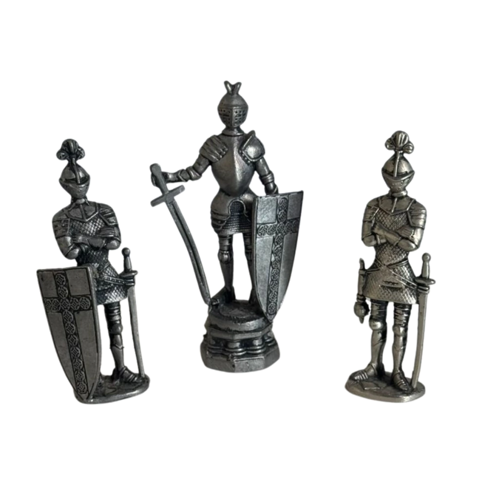 Trio De Estatuetas Guerreiros Medievais Em Metal 10cm Prateado (COLECIONÁVEL)