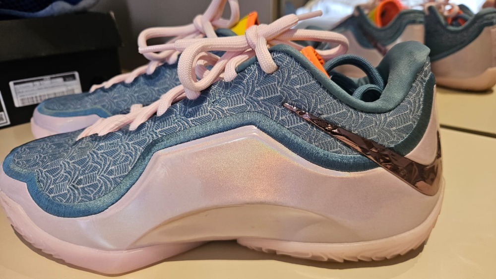 Nike LeBron 23 Miami Twice — 40, Usado