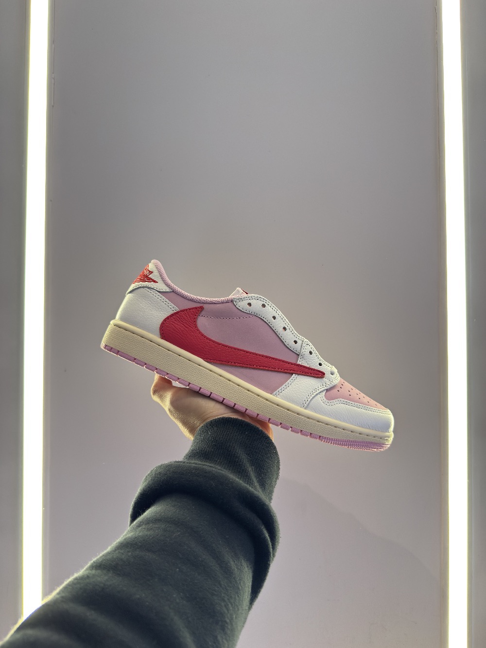 Travis Scott x Air Jordan 1 Low OG SP Sail Tropical Pink — 38, Novo