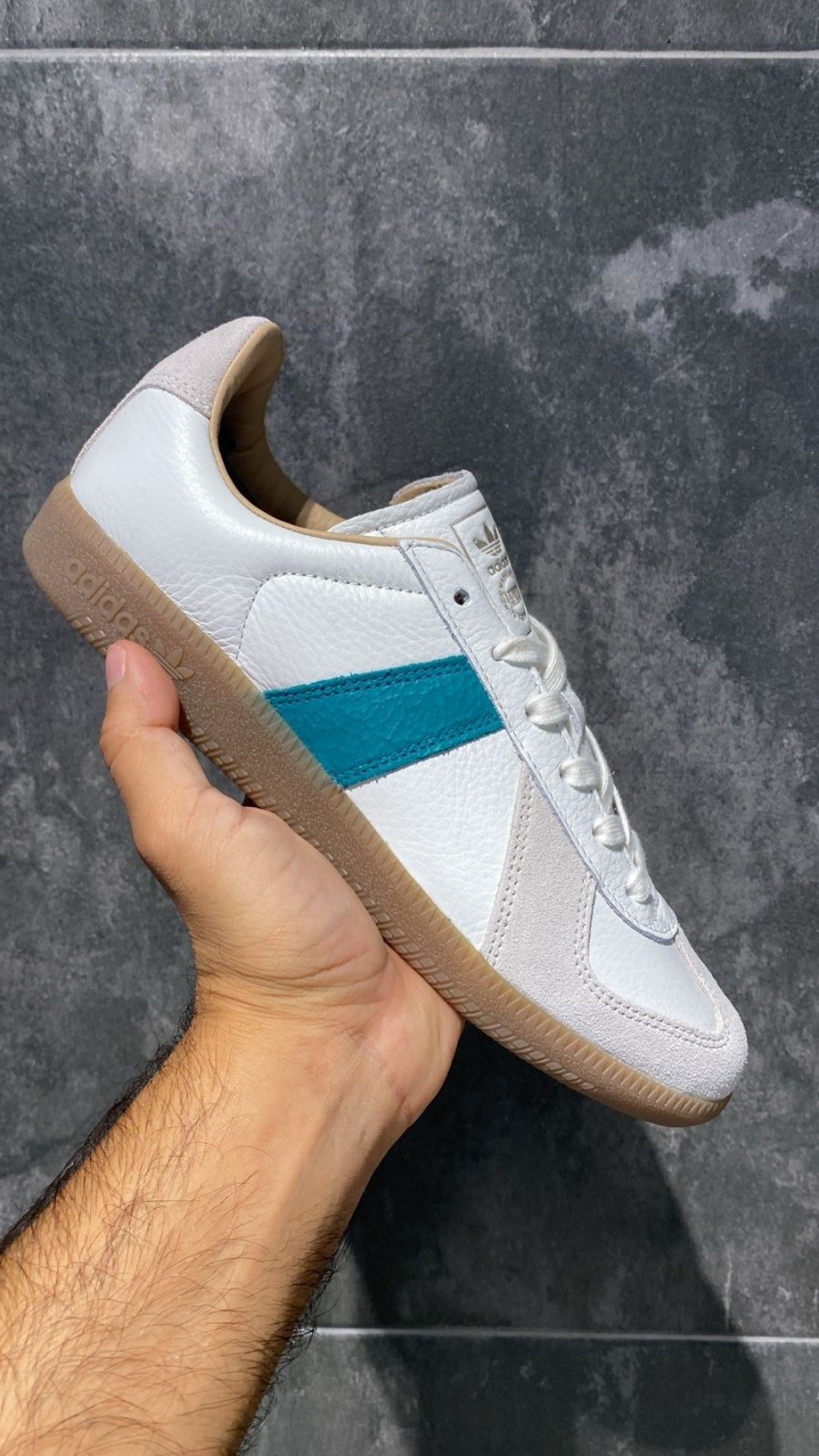 adidas BW Army Core White Power Green Gum — 36 / 37 / 38 / 39 / 40 / 41 / 42 / 43, Novo