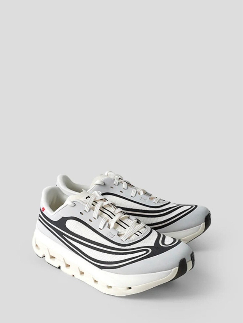 On Running Cloudflow 5 AD Ivory Black — 41, Novo