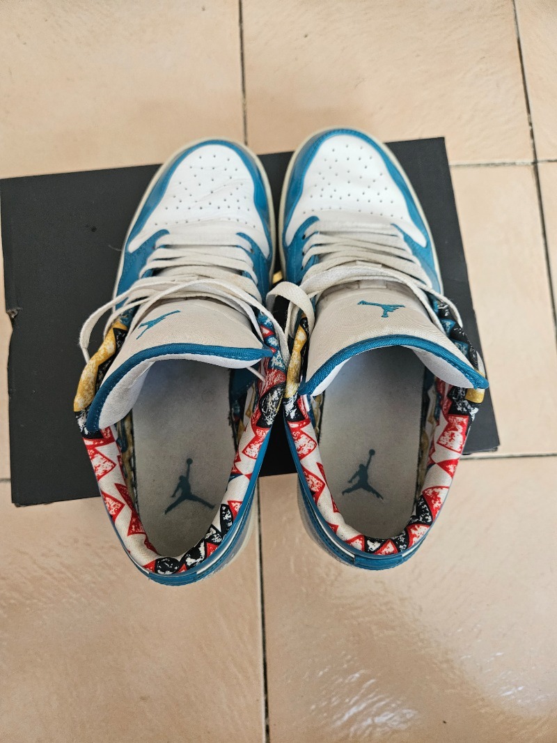 Foto 2 de Air Jordan 1 Low Barcelona — 43, Usado