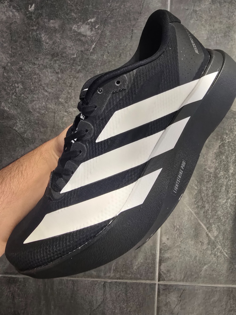 adidas Adizero Evo SL Core Black Cloud White Carbon — 39 / 40 / 41 / 42 / 44, Novo