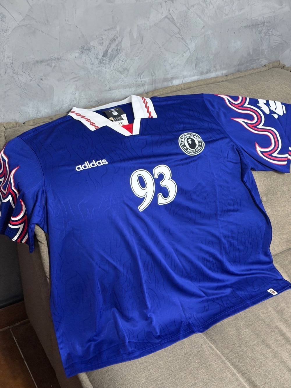 BAPE x adidas Camisa SSL Flame Japan Blue — XG, Novo