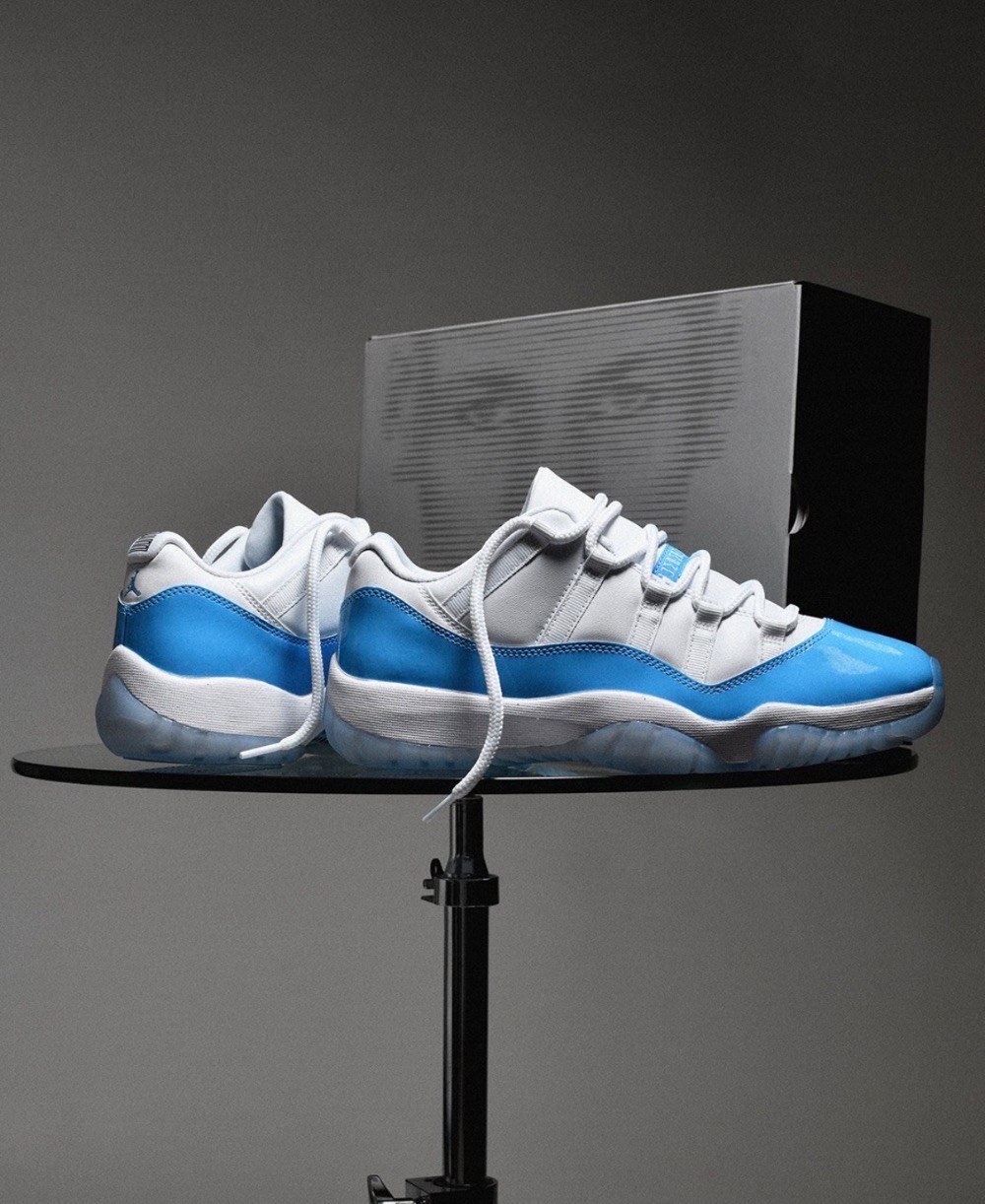 Air Jordan 11 Low University Blue — 39 / 40 / 41 / 42 / 43 / 44, Novo