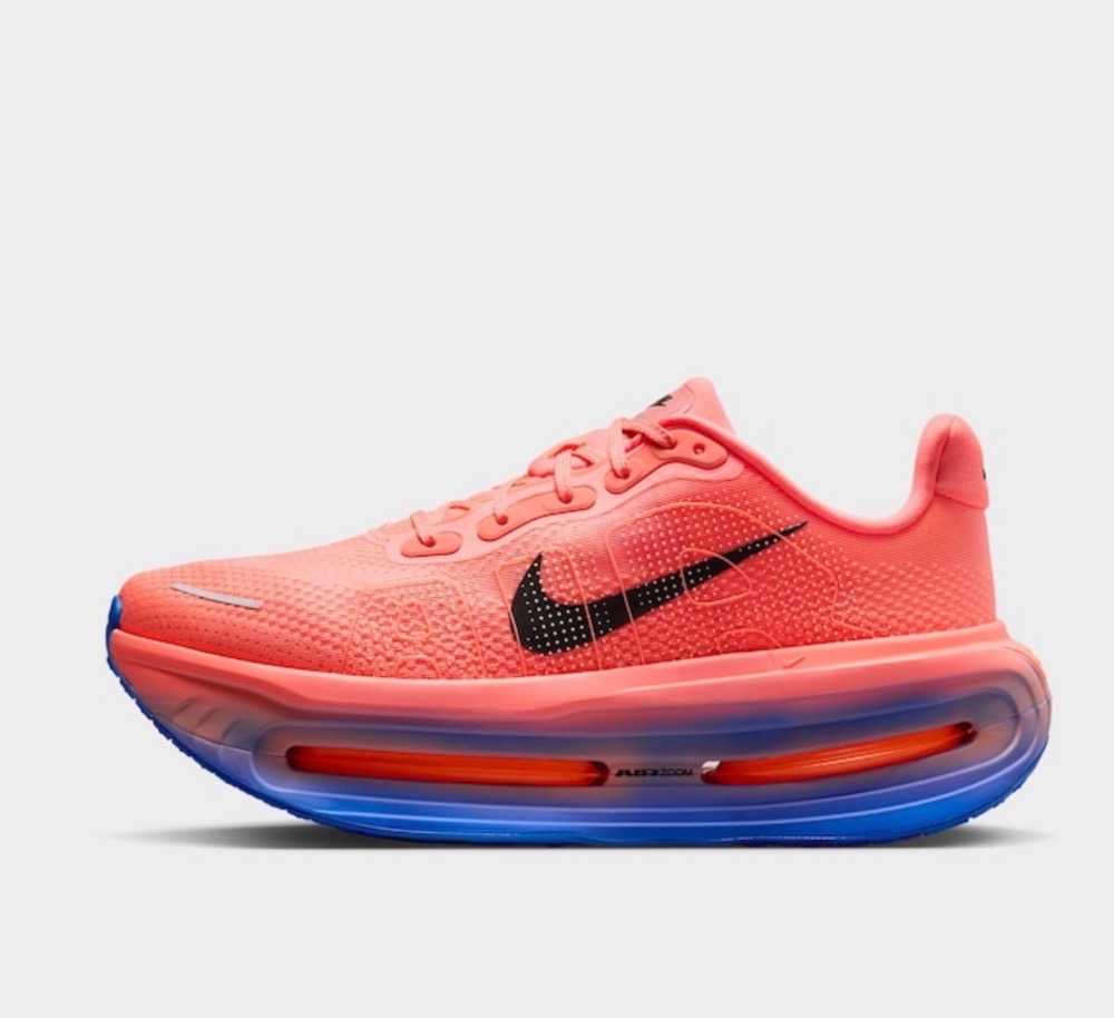 Nike Vomero Premium Atomic Pink Racer Blue Crimson Tint Black — 44, Novo