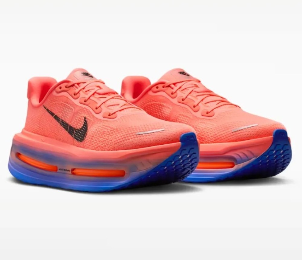 Nike Vomero Premium Atomic Pink Racer Blue Crimson Tint Black — 44, Novo
