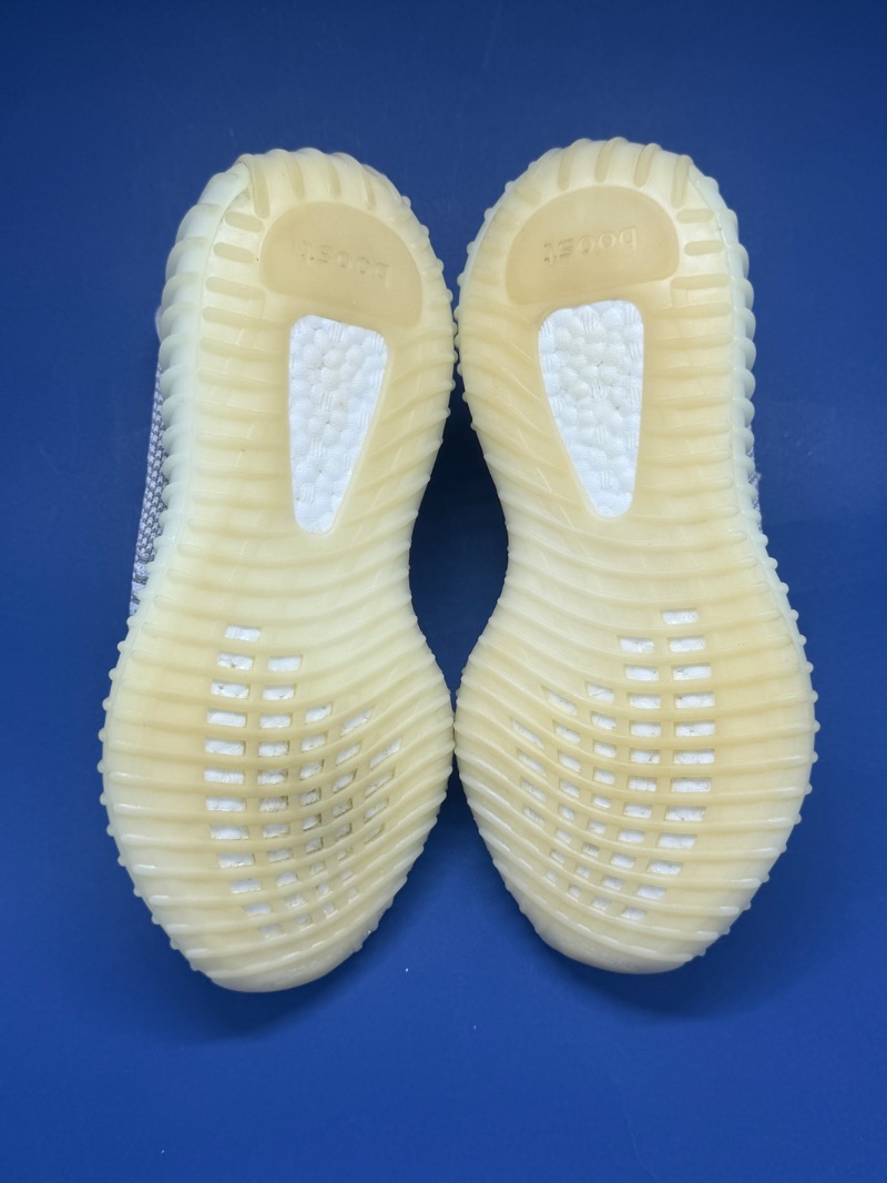 Foto 4 de Yeezy 350 V2 Static Non-Reflective (2023) — 36, Usado