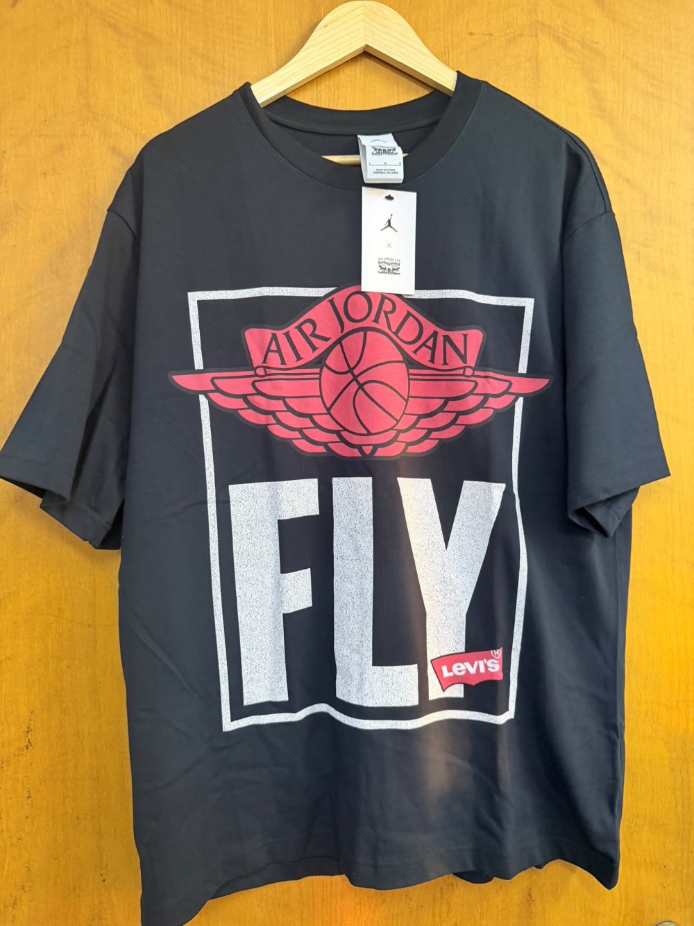 Levi's x Air Jordan Camiseta Fly Black — G, Novo