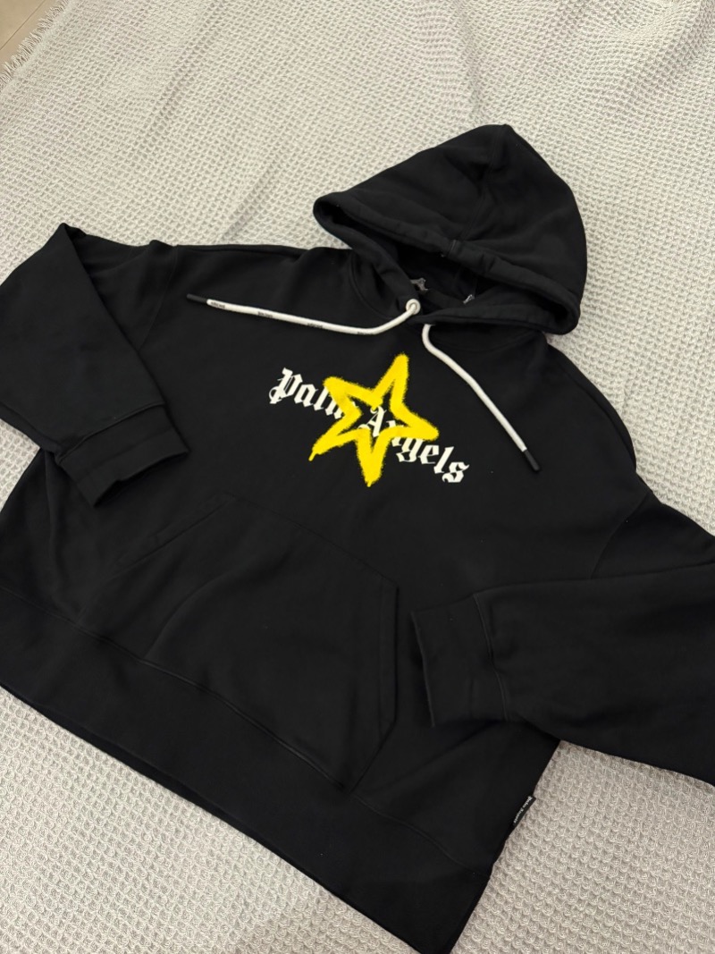 Foto 3 de Moletom Palm Angels Star Sprayed Logo Black Yellow — XG, Usado