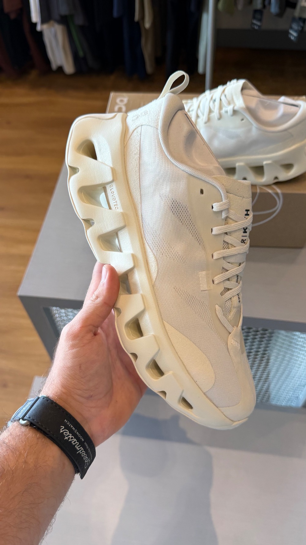 Kith x On Running K-Tech 1 Tofu — 38, Novo