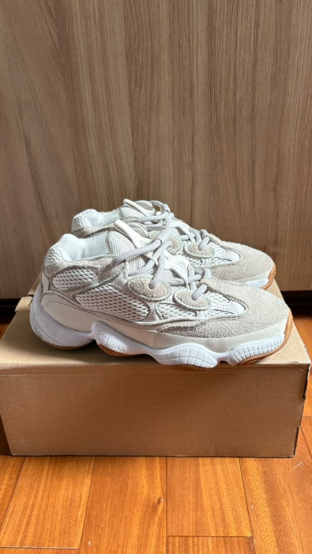 Yeezy 500 Stone Taupe — 34, Usado