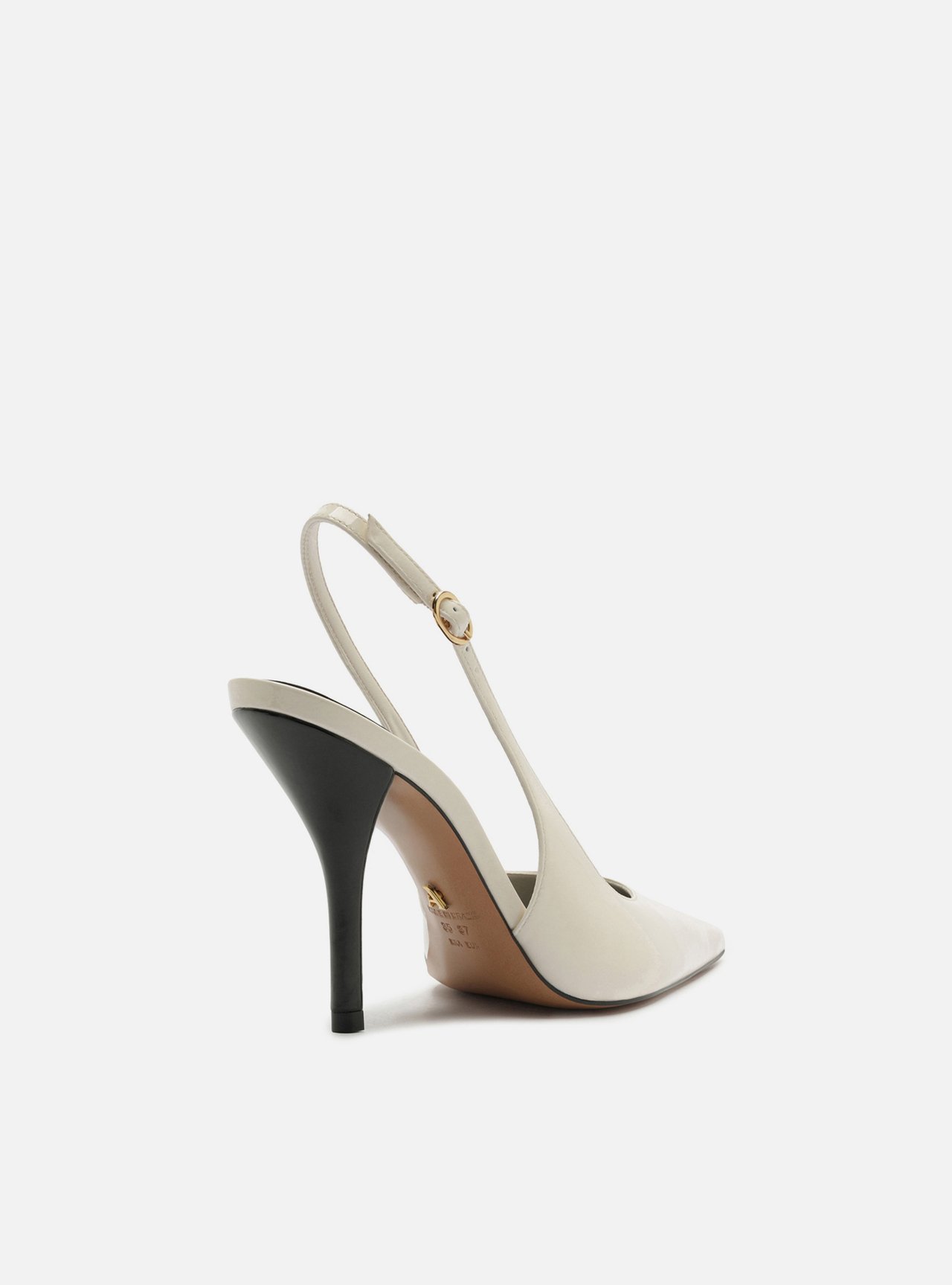 Foto 3 de Scarpin Branco Salto Fino Fivela Slingback