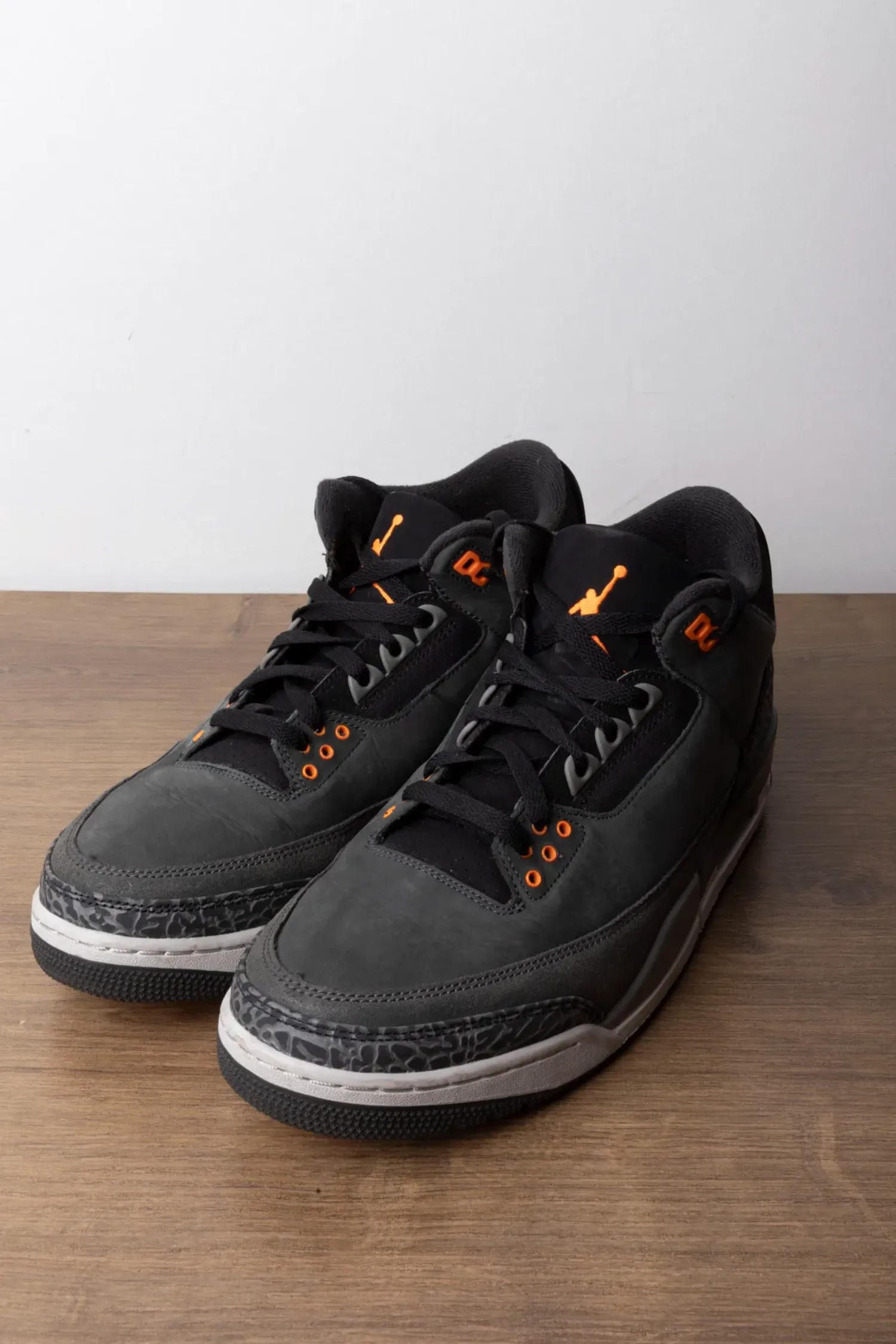 Air Jordan 3 Fear — 44, Usado