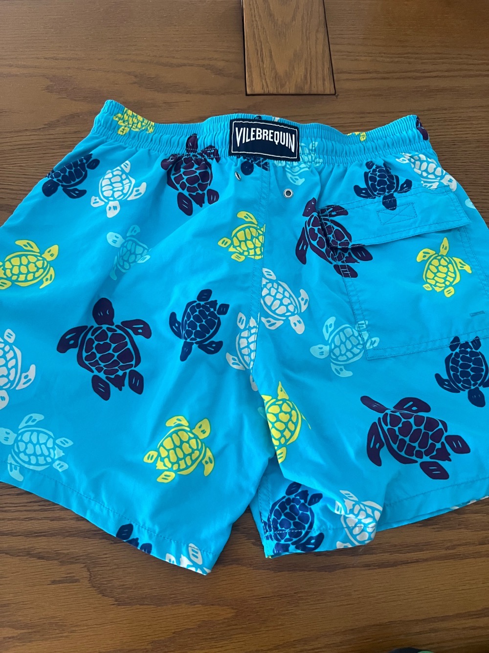 Bermuda Vilebrequin Turtle Print Swim Shorts Blue — M, Usado