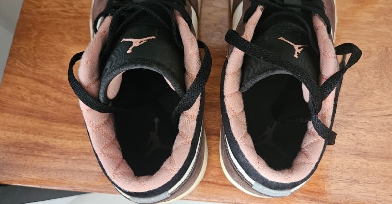 Foto 2 de Air Jordan 1 Low SE Mocha — 40, Usado