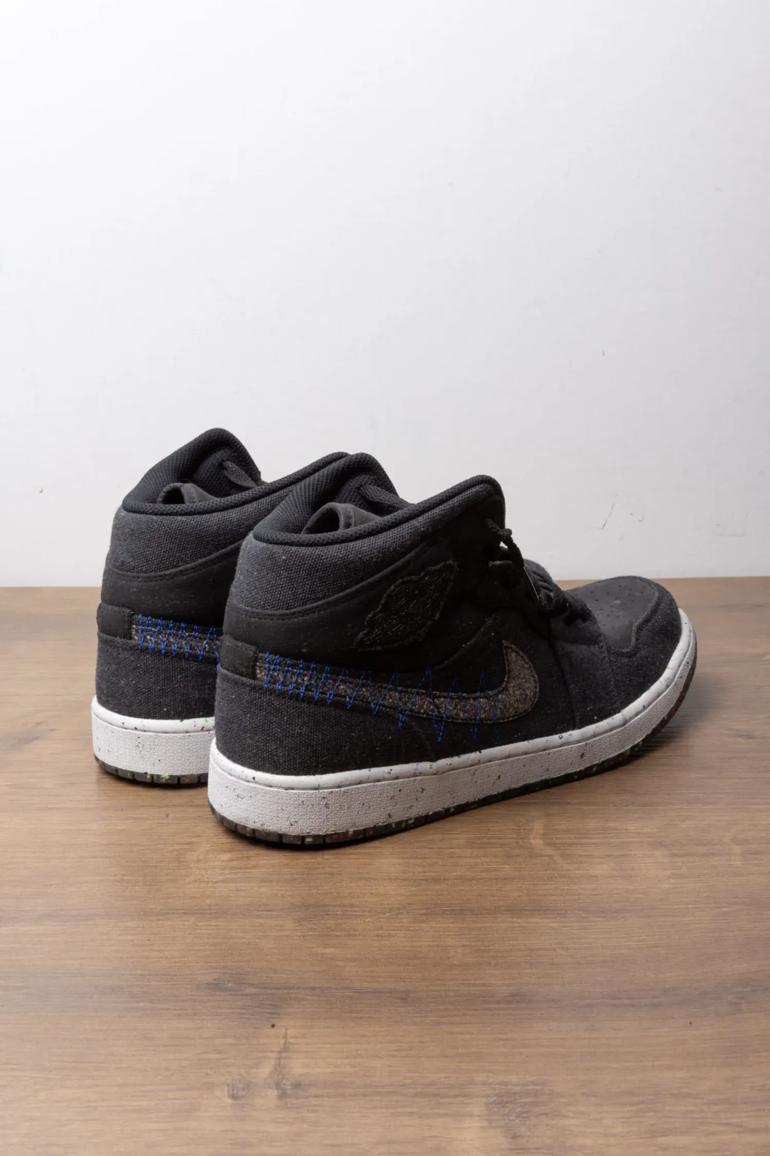 Foto 2 de Air Jordan 1 Mid Crater — 44, Usado