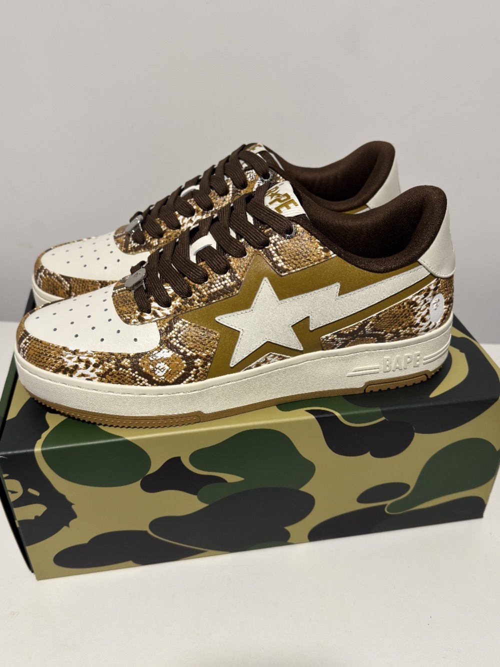 SSENSE x A Bathing Ape Bape Sta Tan Snakeskin — 43, Novo