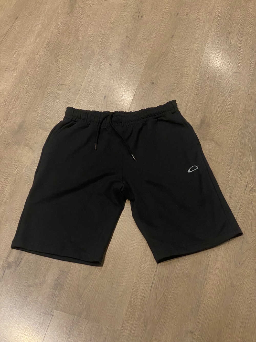 Bermuda Oakley Mod Fleece Blackout — P / G, Novo