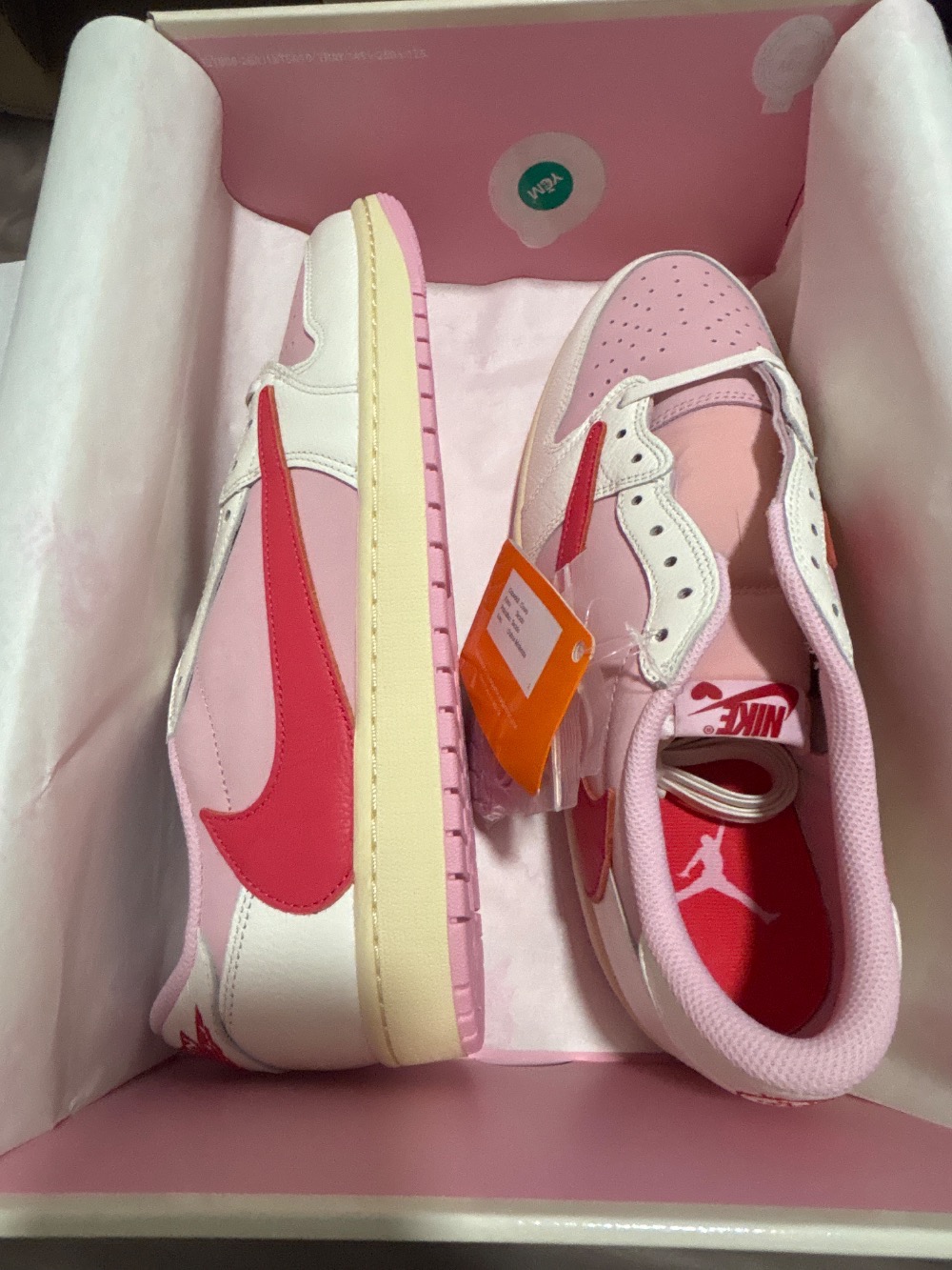Travis Scott x Air Jordan 1 Low OG SP Sail Tropical Pink — 46, Novo
