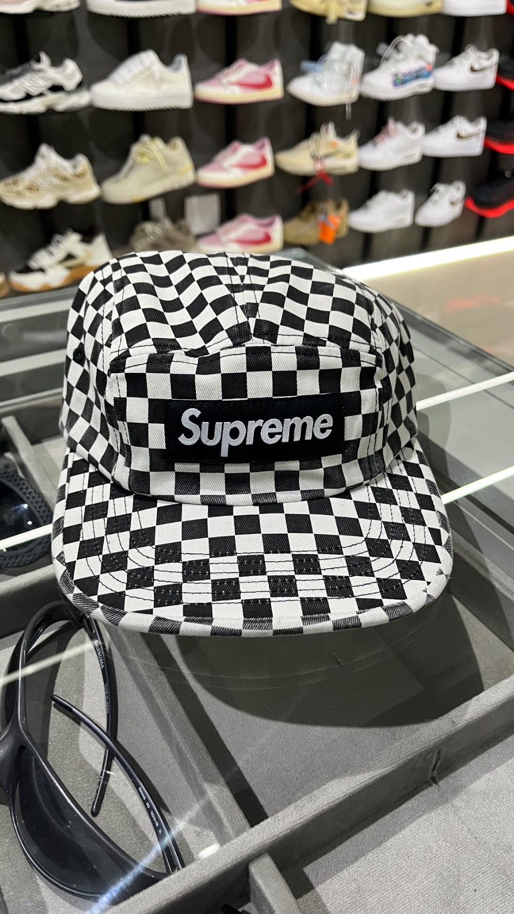Boné Supreme Washed Chino Twill Camp Checkerboard FW26-W1 — Único, Novo