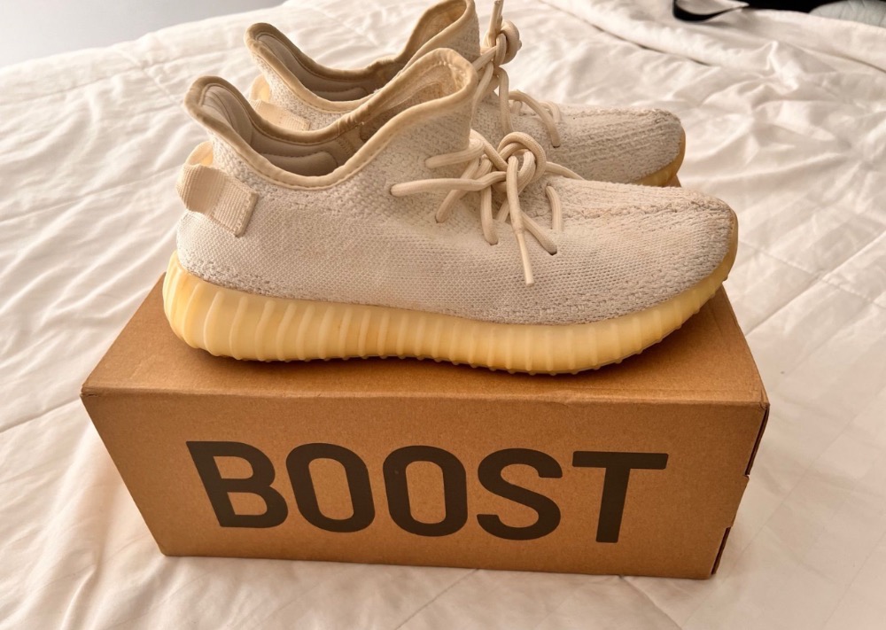 Yeezy Boost 350 V2 Cream White — 40, Usado