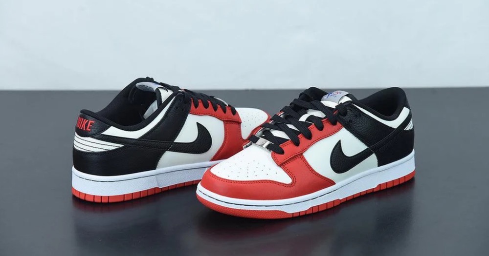 NBA x Nike Dunk Low Chicago — 42.5, Novo