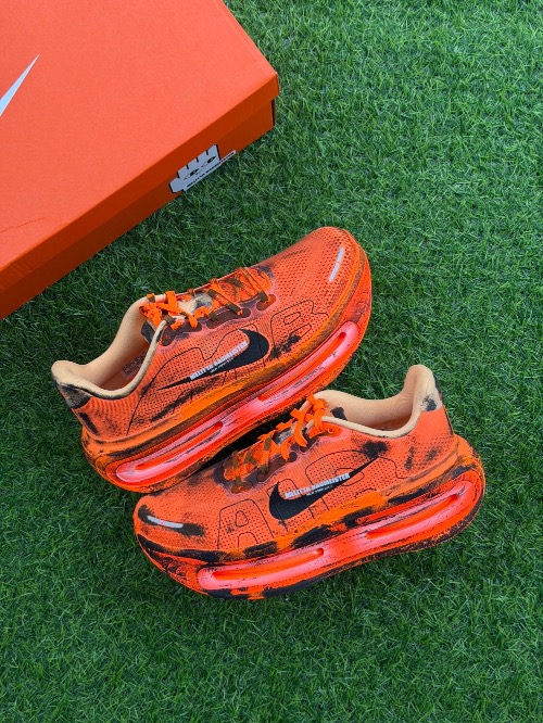 Melitta Baumeister x Nike Vomero Premium SP Total Orange Chalk — 40, Novo